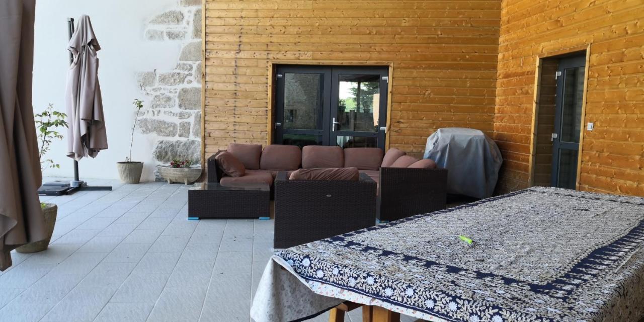 Les Chambres D'Hotes De La Frissonnette Auzelles المظهر الخارجي الصورة