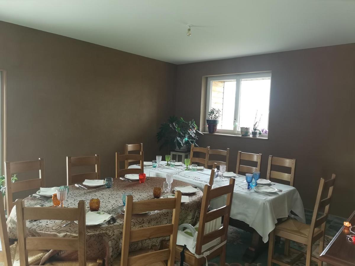 Les Chambres D'Hotes De La Frissonnette Auzelles المظهر الخارجي الصورة