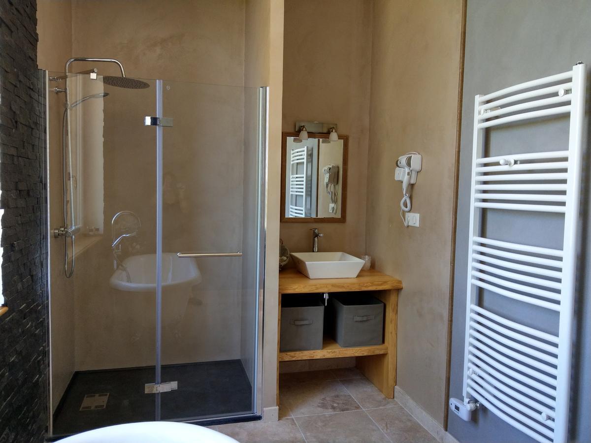 Les Chambres D'Hotes De La Frissonnette Auzelles المظهر الخارجي الصورة