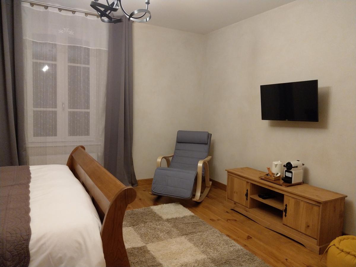 Les Chambres D'Hotes De La Frissonnette Auzelles المظهر الخارجي الصورة
